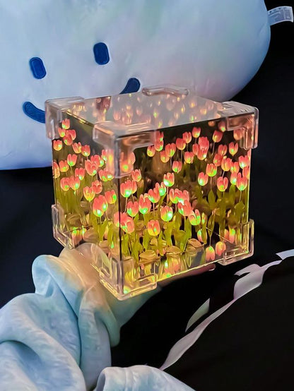 Lámpara de tulipanes infinitos en cubo armable 🌹