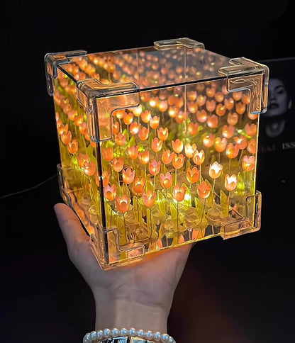 Lámpara de tulipanes infinitos en cubo armable 🌹
